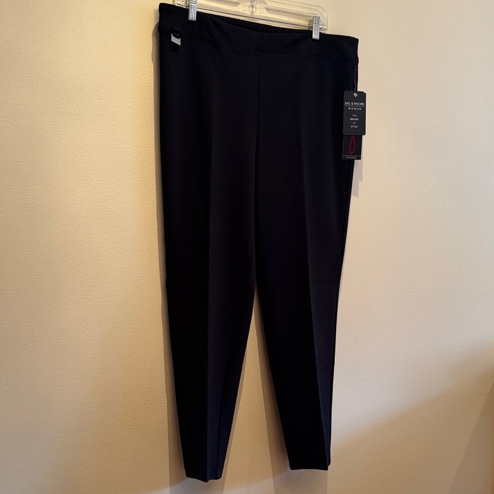 NWT - Women Black Figure Defining Pants - Zac & Rachel
